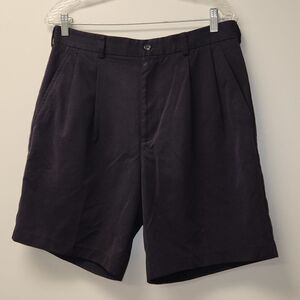 Izod Pleated Shorts 32